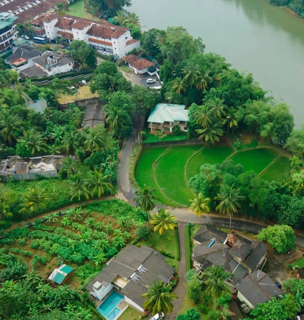Surveyor'S Residence Bungalow Kandy Vila